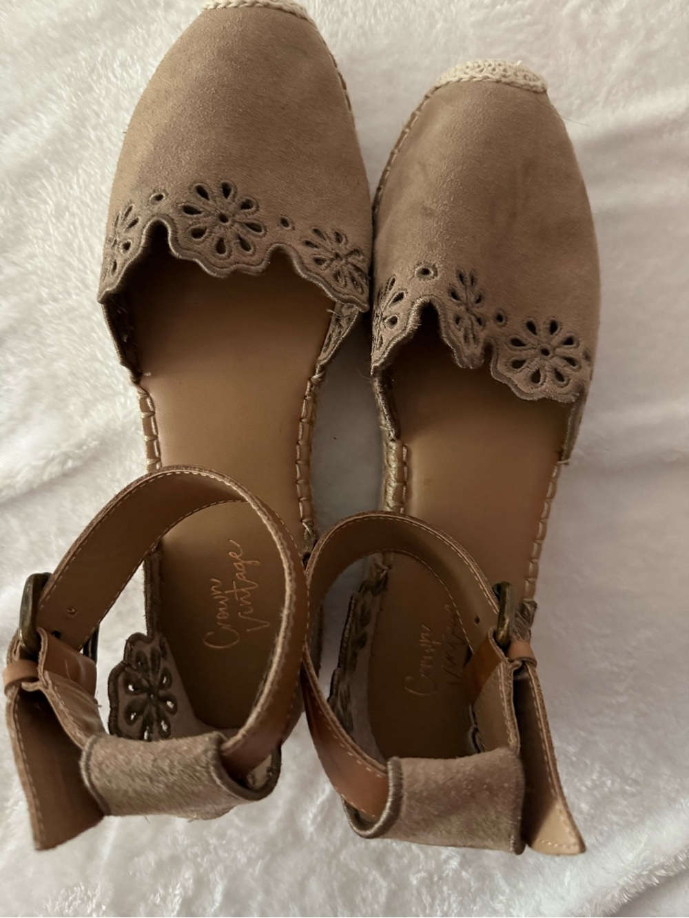 Crown Vintage Soft Camel/Tan Suede Espadrille Crochet Boho Shoes 9 - Picture 5 of 6